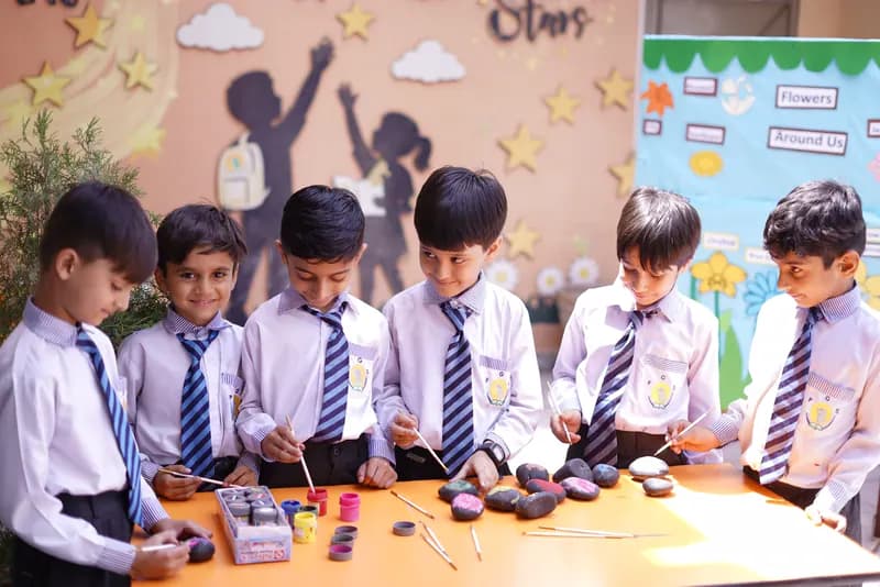 Farooqi Grammar School students doing an activity together